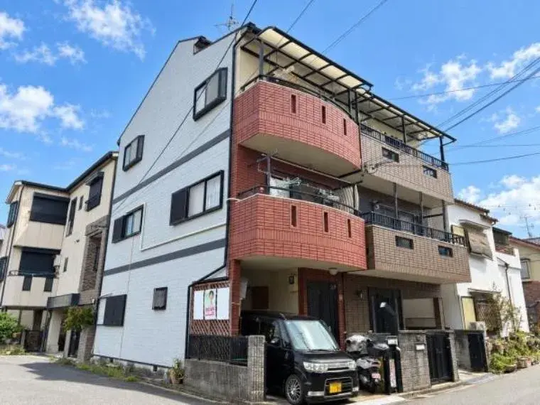 Akiya in Osaka