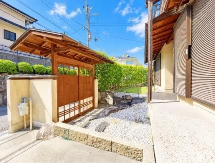 6SLDK Property Neyagawa City Osaka (3)