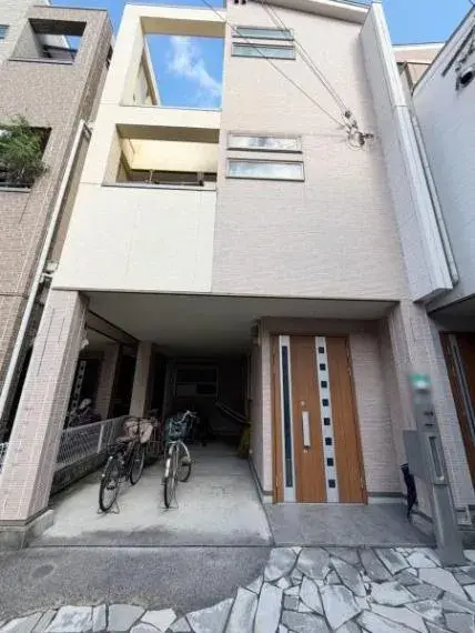 Akiya in Osaka