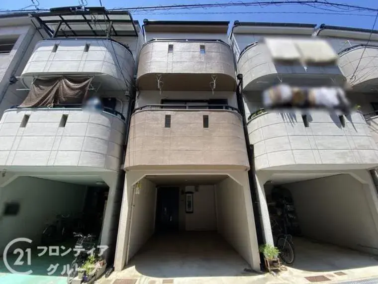 Akiya in Osaka