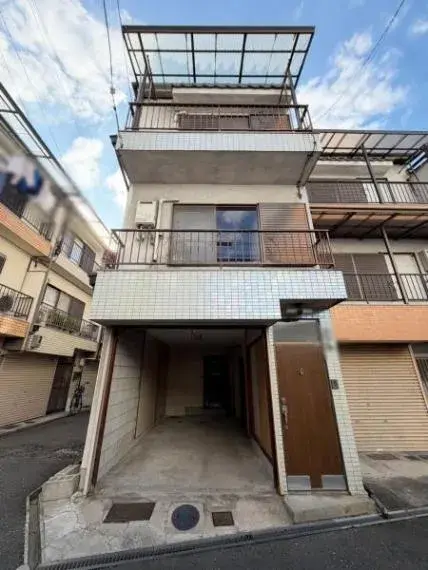 Akiya in Osaka