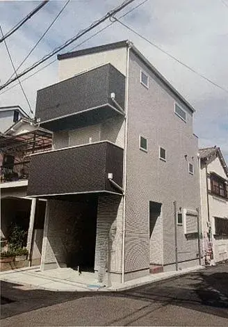 Akiya in Osaka