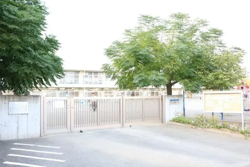Akiya in كاناغاوا