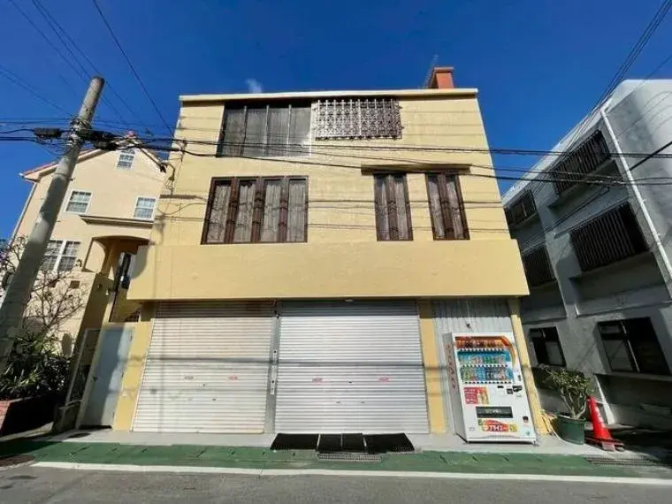Akiya in Okinawa