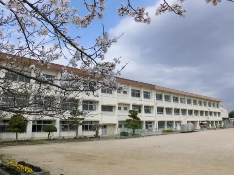 4LDK Property Higashihiroshima City Hiroshima Prefecture (2)