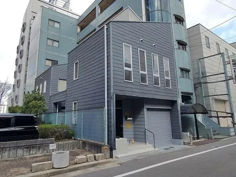 Akiya in Osaka