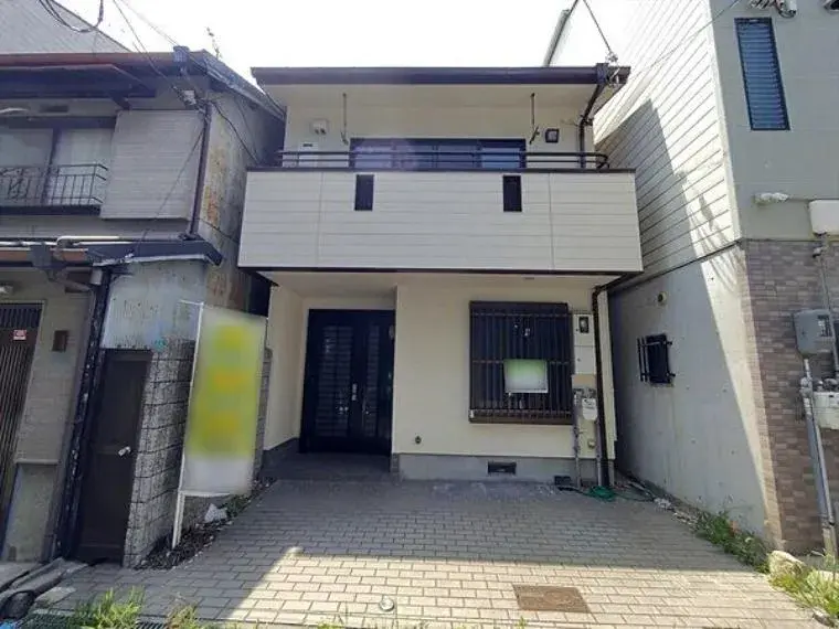 Akiya in Osaka