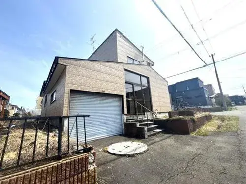 Akiya in 江别市
