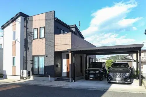 Akiya in 盛冈市