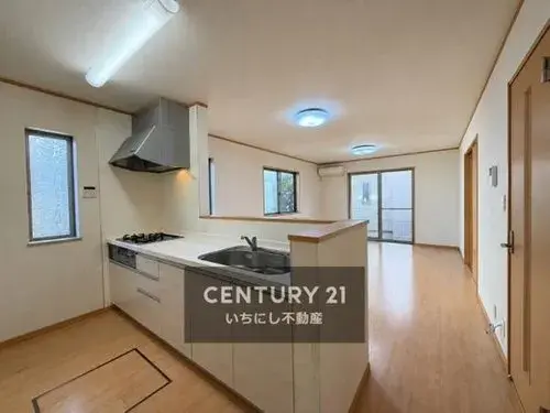 Aichi Ichinomiya City 4LDK Property (12)