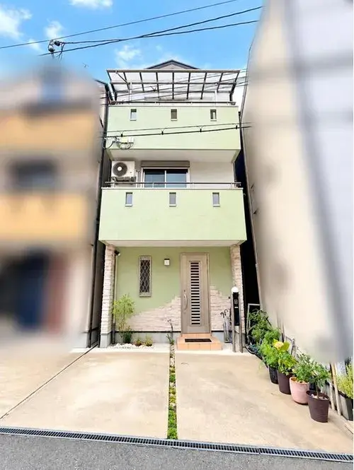 Akiya in Osaka