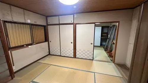 Akiya in Osaka