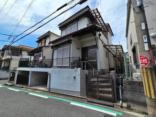 Akiya in Osaka