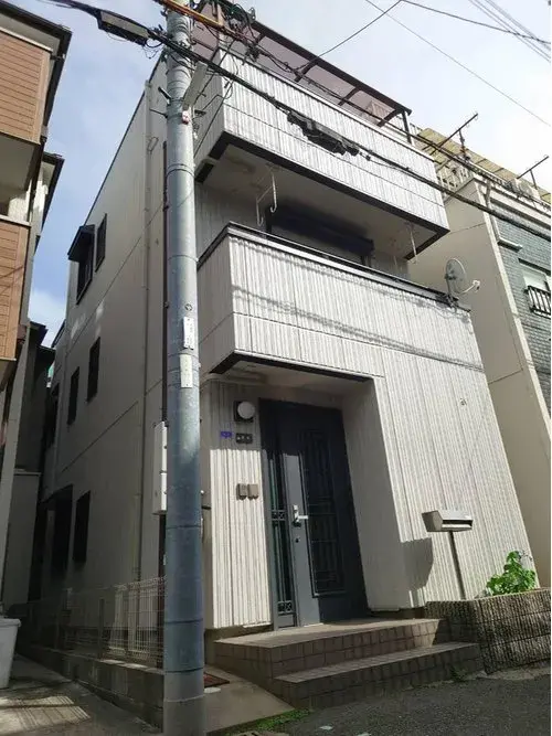 Akiya in أوساكا