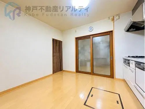 4 dormitorios, sala, comedor y cocina, Distrito Chuo, Ciudad de Kobe, Prefectura de Hyogo (15)
