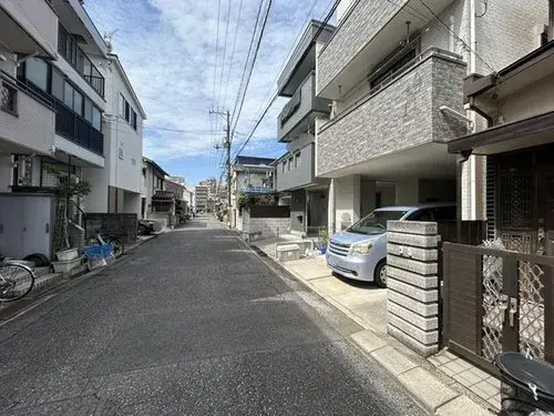 Akiya in هيروشيما