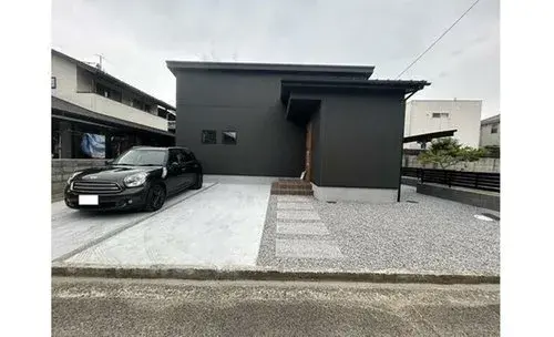 Akiya in 高松市