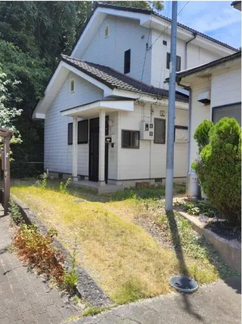 Akiya in 松山市