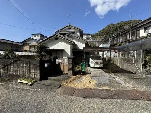 Akiya in 高知市
