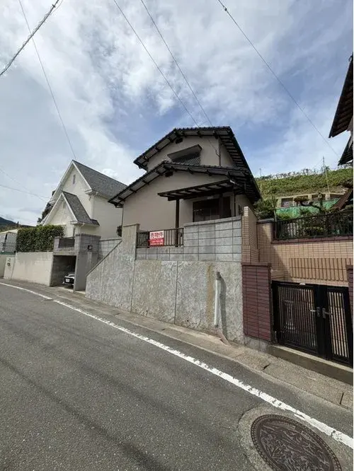 Akiya in Fukuoka