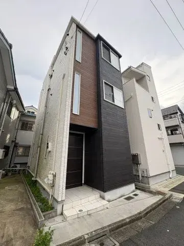 Akiya in Tokyo