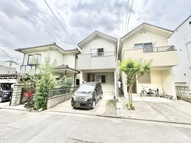 Akiya in Tokio