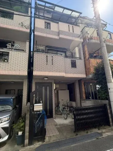 三室两厅一厨
东大阪市
大阪府 (3)
