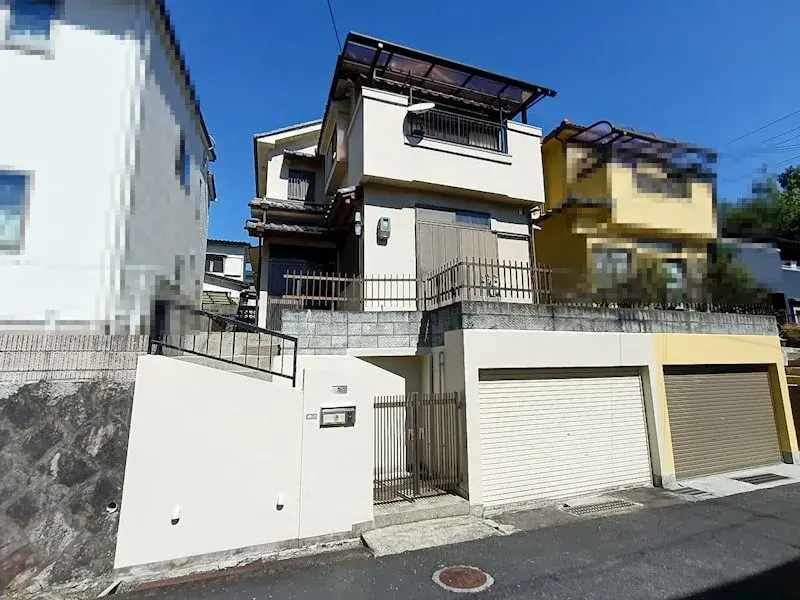 Akiya in Osaka