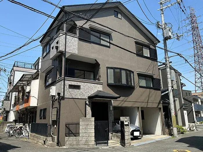 Akiya in Osaka