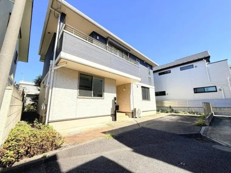 Akiya in Tokio