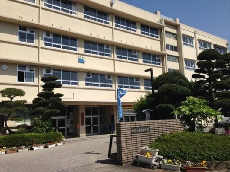 5LDK or more property in Kumamoto City, Kumamoto Prefecture (9)