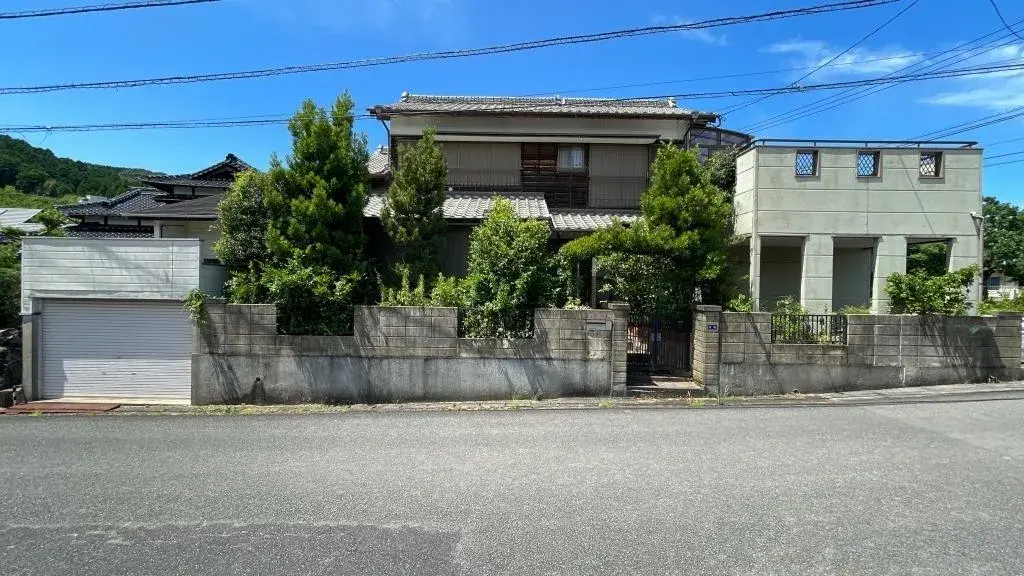 Akiya in Imari