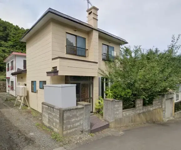 Akiya in Muroran