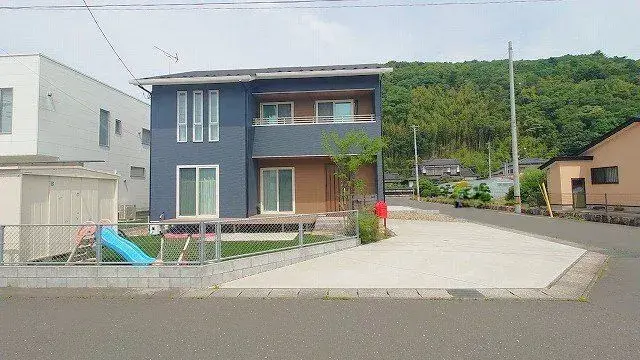 Slide 3