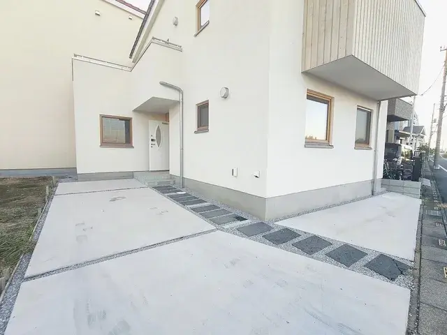 Slide 4