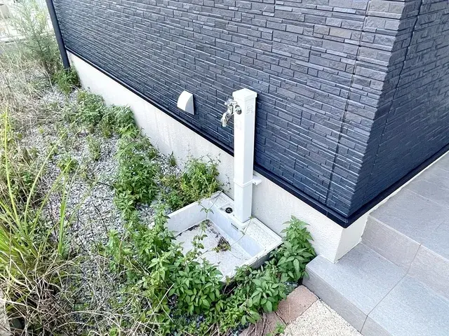 Slide 0