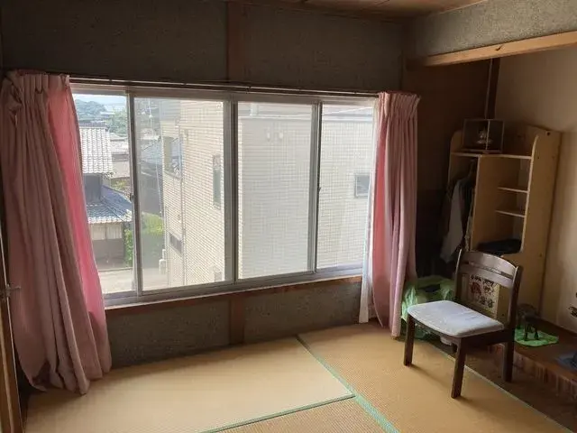 Slide 4