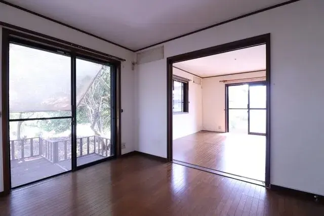 Slide 4