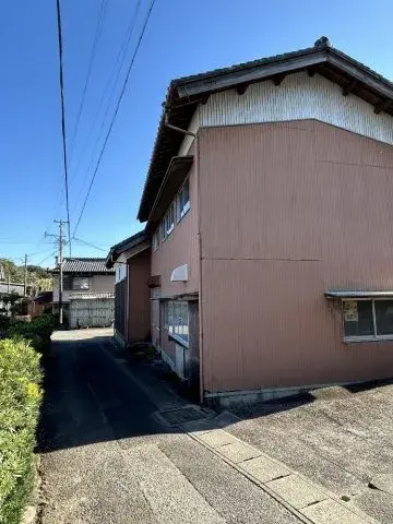 Slide 4