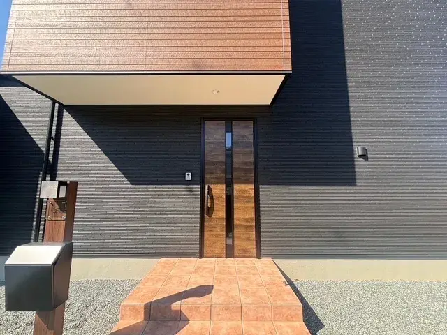 Slide 4