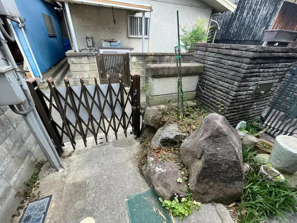 Slide 4