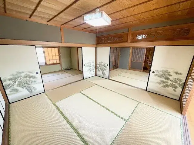 Slide 4