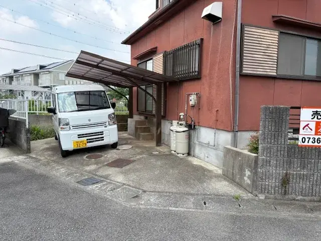 Slide 4
