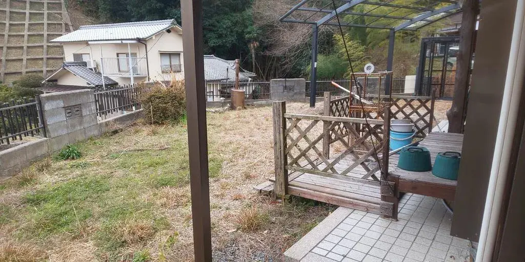 Slide 4