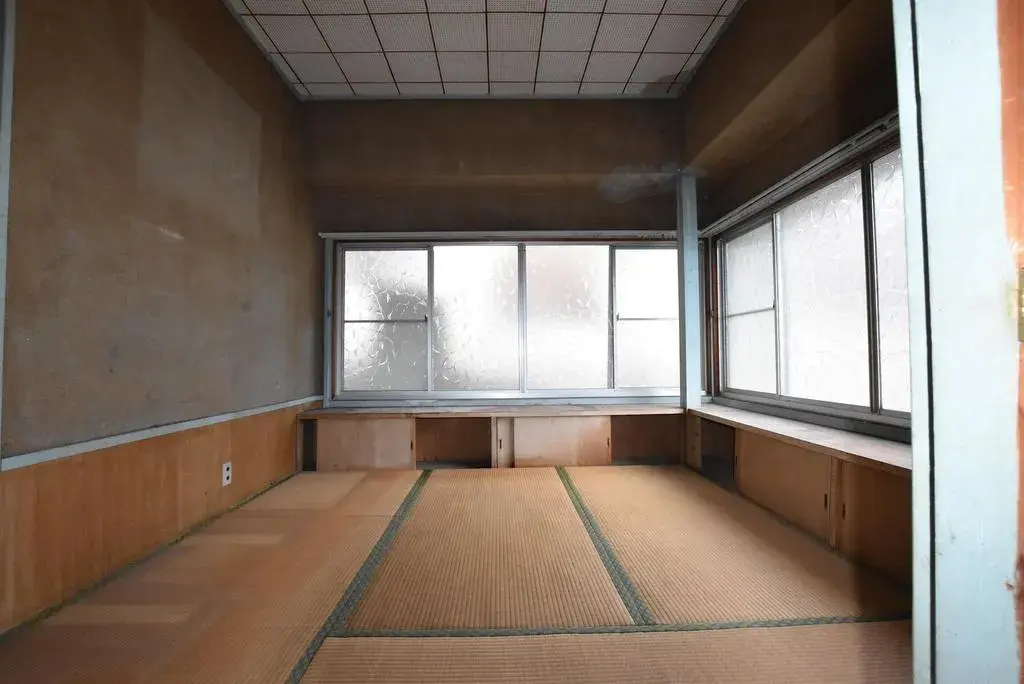 Slide 4