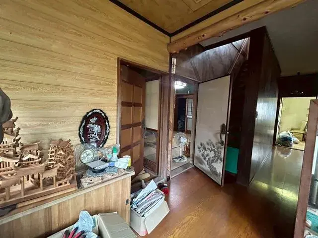 Slide 8