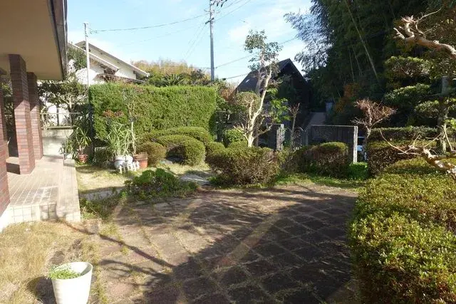 Slide 4