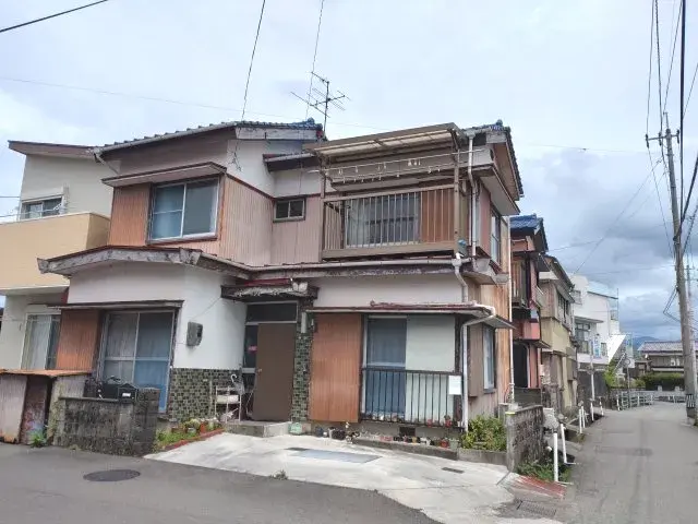 Slide 0