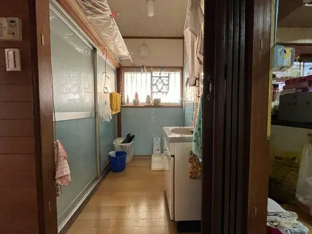 Slide 4