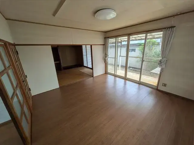 Slide 4